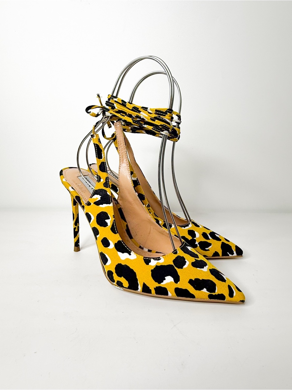 Steve Madden Yellow Leopard Print Lace-Up Heels Women’s Pumps 7.5